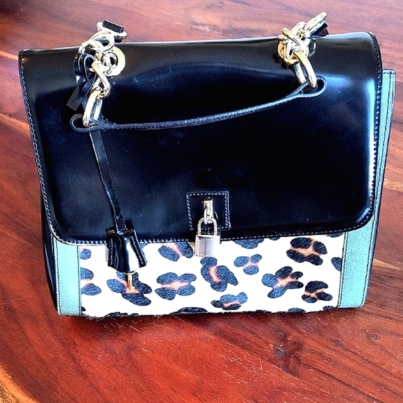 AB Bellucci Leopard Print Cowhide And Black Box Leather Crossbody Bag. Like New. - Picture 1 of 14